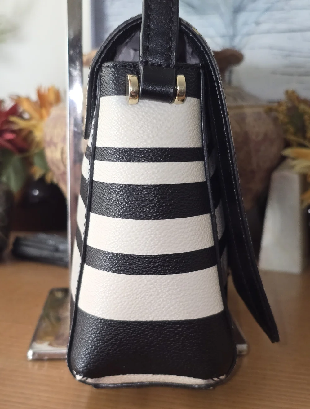Kate Spade Arbour Hill Avva Crossbody EUC - Picture 4 of 16